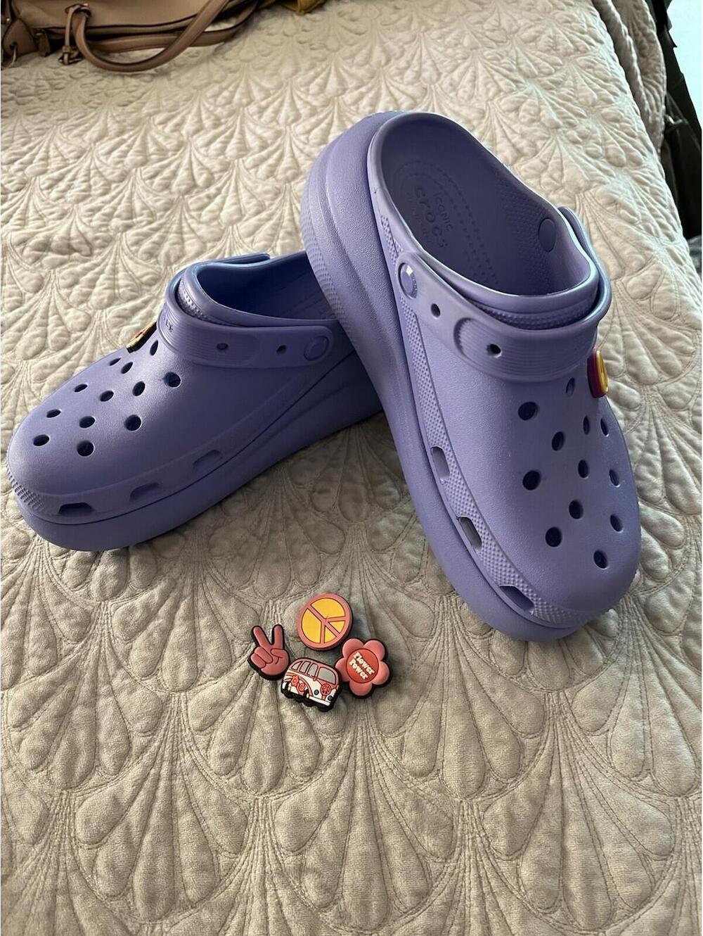 Crocs Classic Mega Crush clog lavender purple womens Size 9/men 7